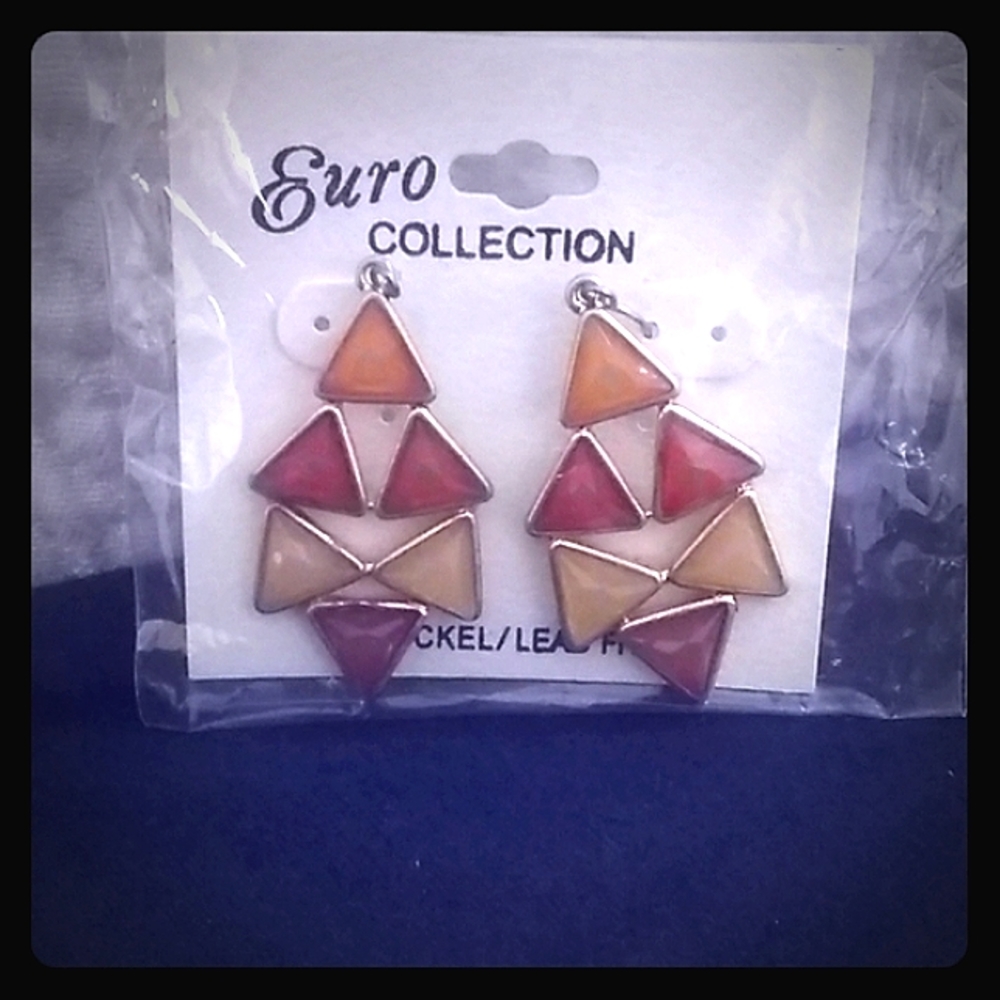 NWT Women's Orange, Red & Cream Triangle Shape Dangle Earrings